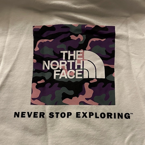 The North Face White Hoodie - Picture 8 of 9